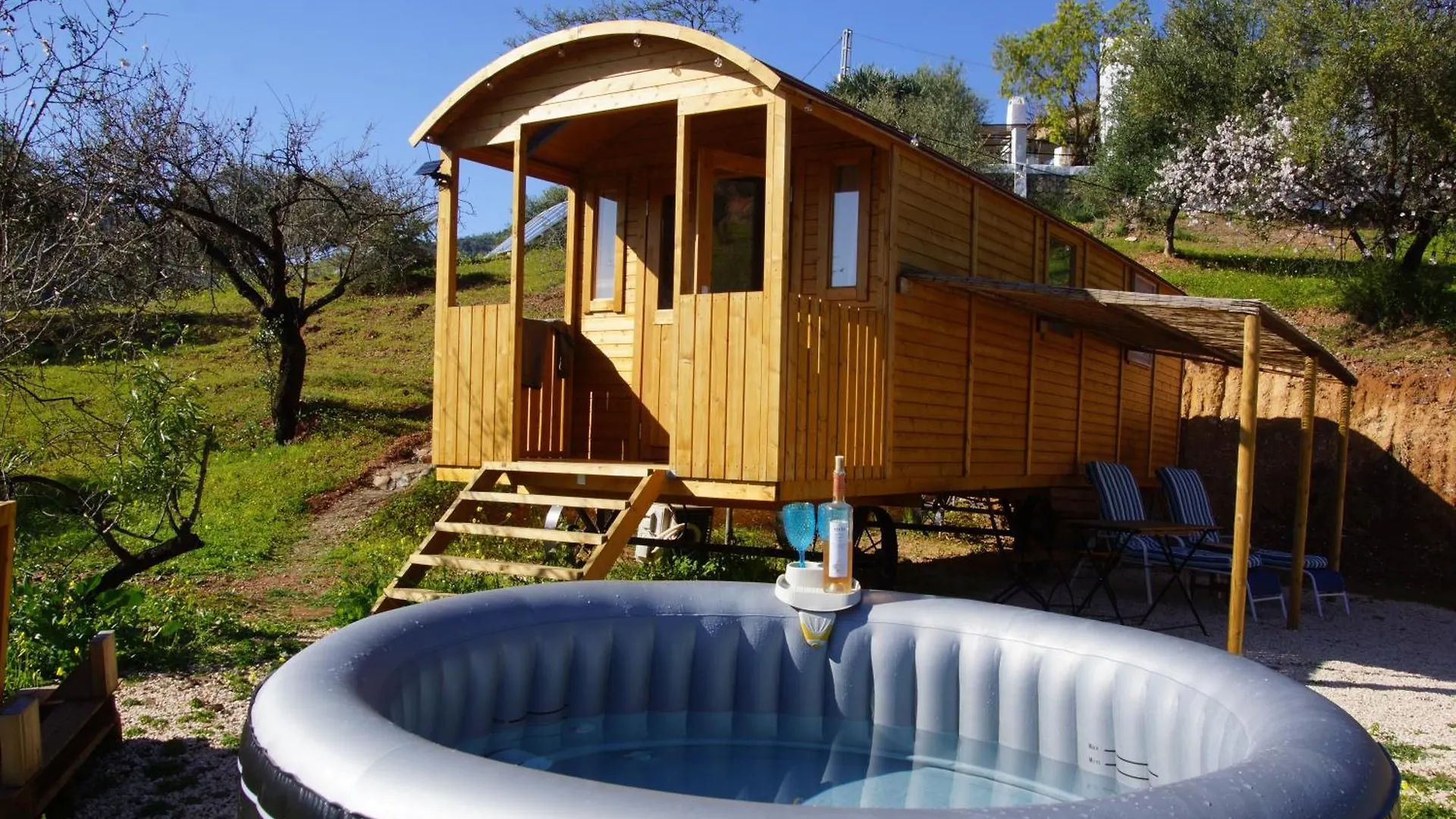 Finca La Montana Roja Almogia Campsite